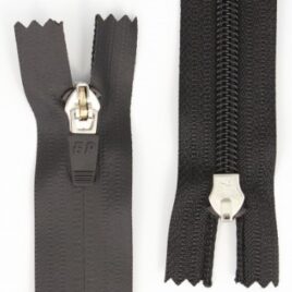 Fermeture déperlante, imperméable et non séparable, maille 6mm. 14cm et 18cm